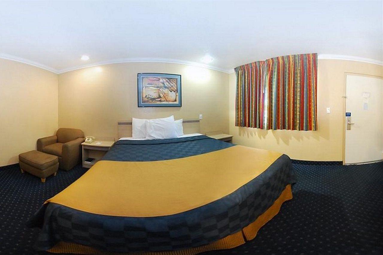 Rodeway Inn San Bernardino Exterior foto